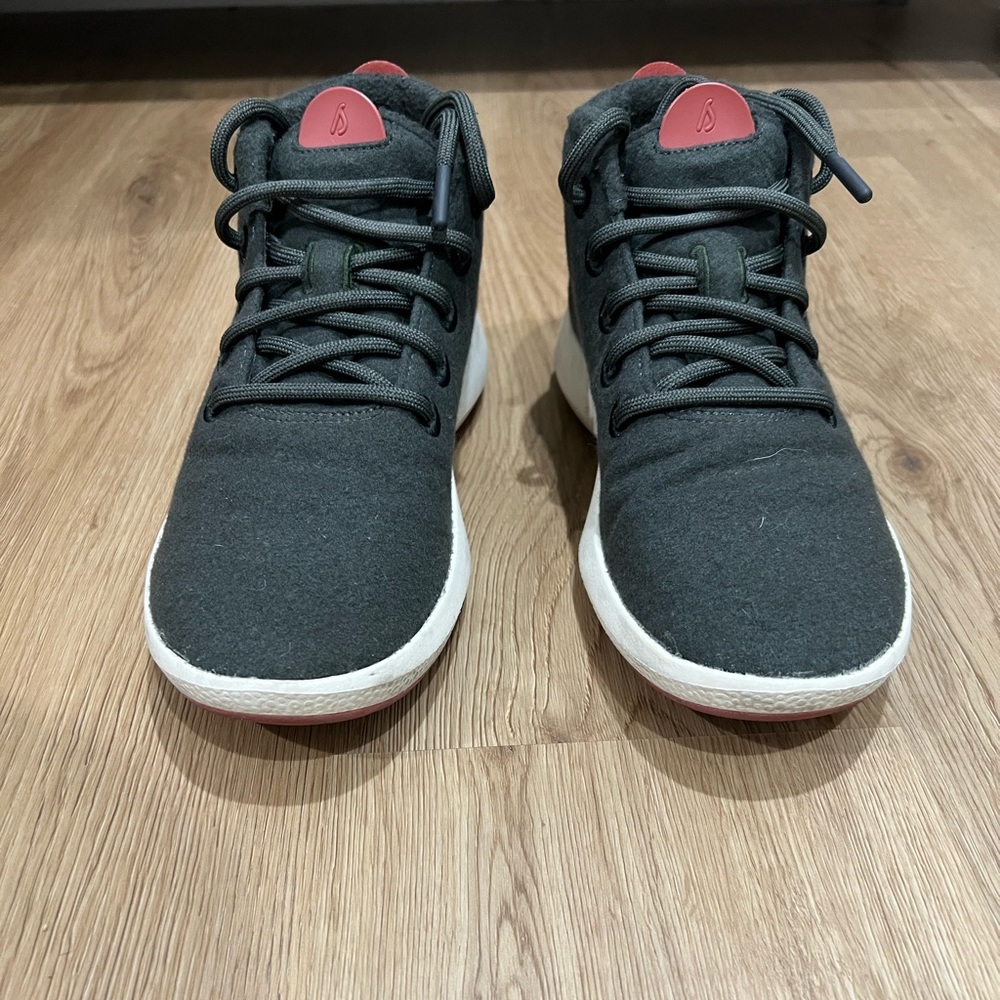 Men’s size 8 All Birds Wool Runner Up Mizzles, original limited color way